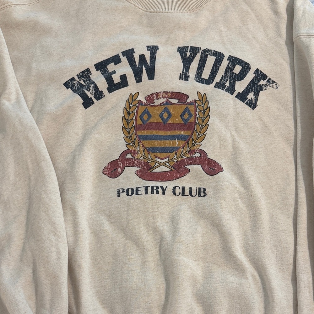 Arizona Jean Company Beige Crewneck Sweater